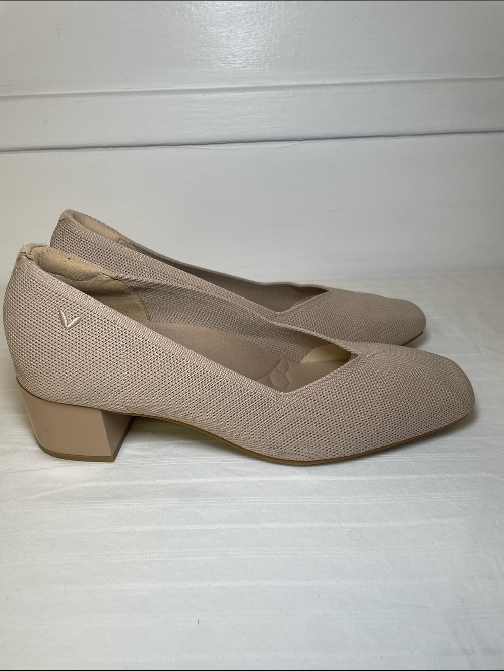 VIVAIA Megan Square-Toe Stress Free Chunky Heels almond color women’s size 39